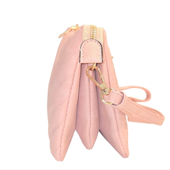 Chevron Quilted Triple Gusset Convertible Crossbody Bag in Blush Pink - Picture 4 of 7